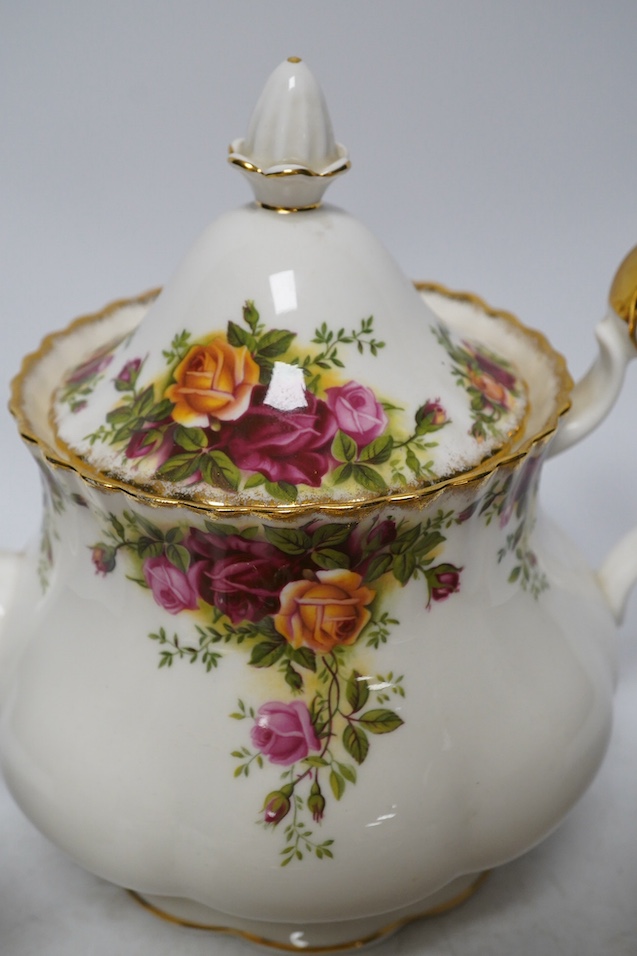 A Royal Albert 'Old Country Roses' tea service. Condition - good, some wear to gilding